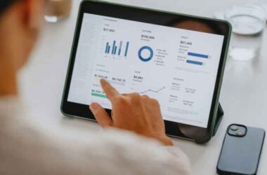Leveraging Analytics for Smarter Financial Growth